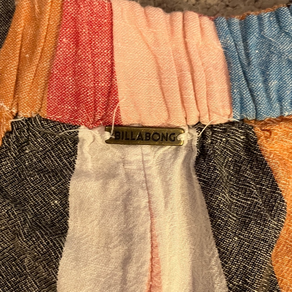 Billabong Multicolor Striped Women’s Shorts - Picture 3 of 12